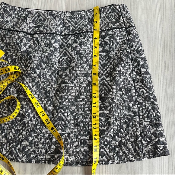 NWT H&M Patterned Wrap Skirt Size 8 - Picture 6 of 6